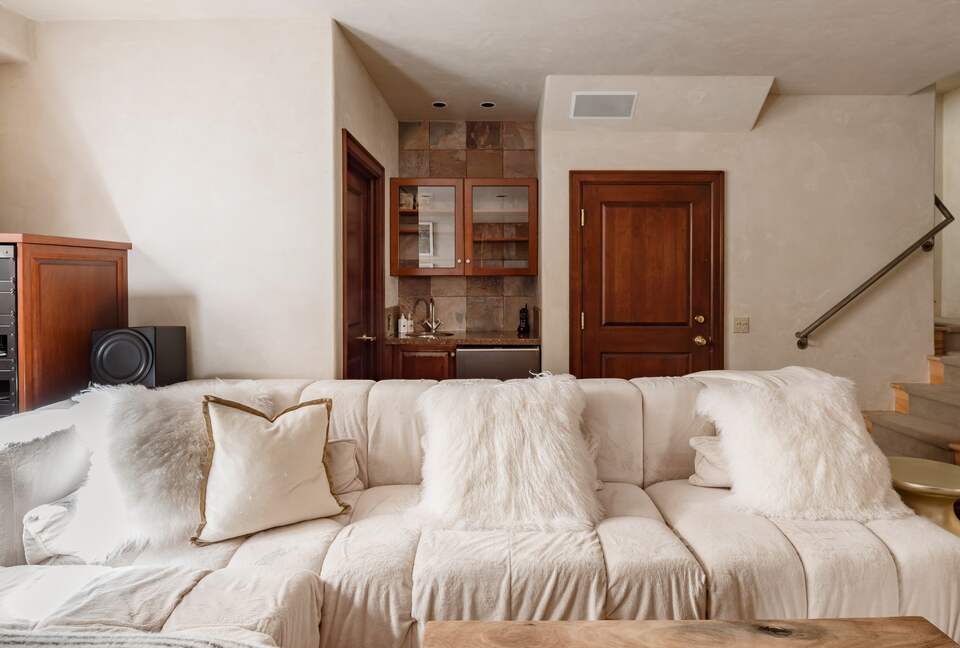 Eastside Aspen Townhouse | Stroll to Slopes - Aspen, Colorado