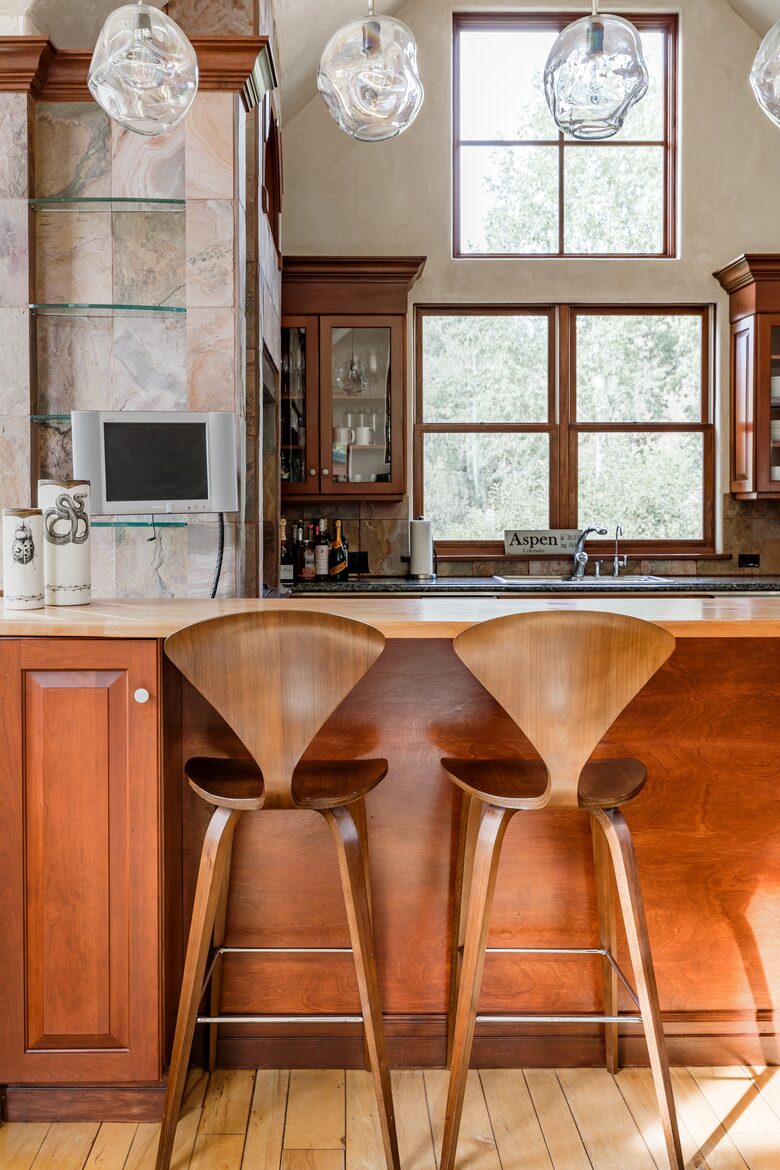 Eastside Aspen Townhouse | Stroll to Slopes - Aspen, Colorado