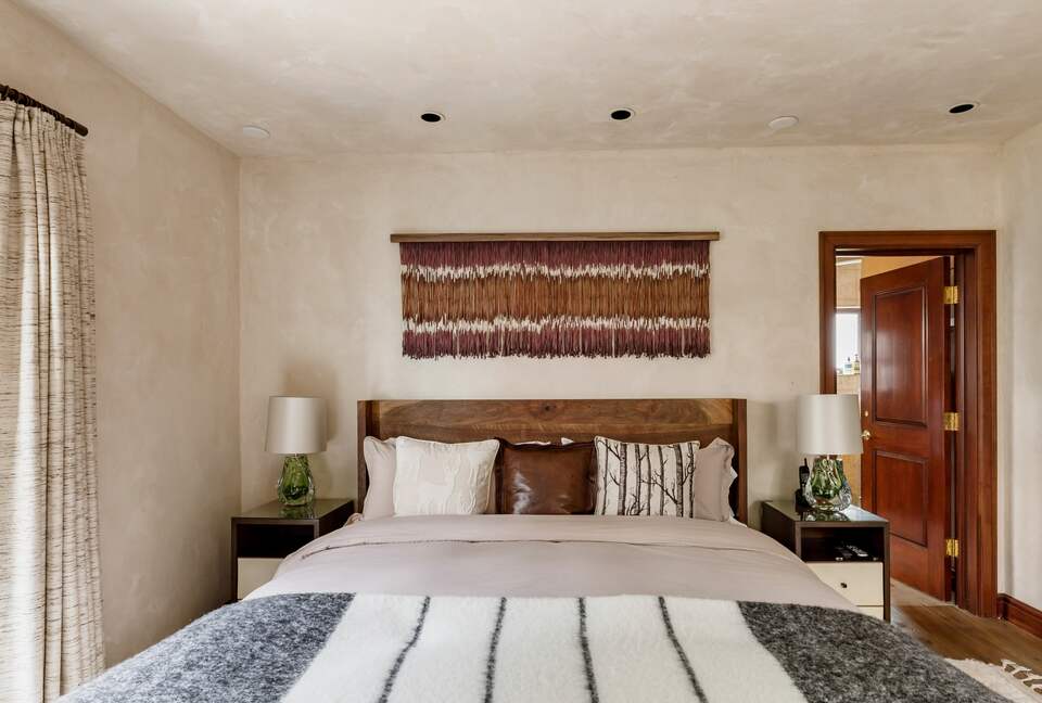 Eastside Aspen Townhouse | Stroll to Slopes - Aspen, Colorado