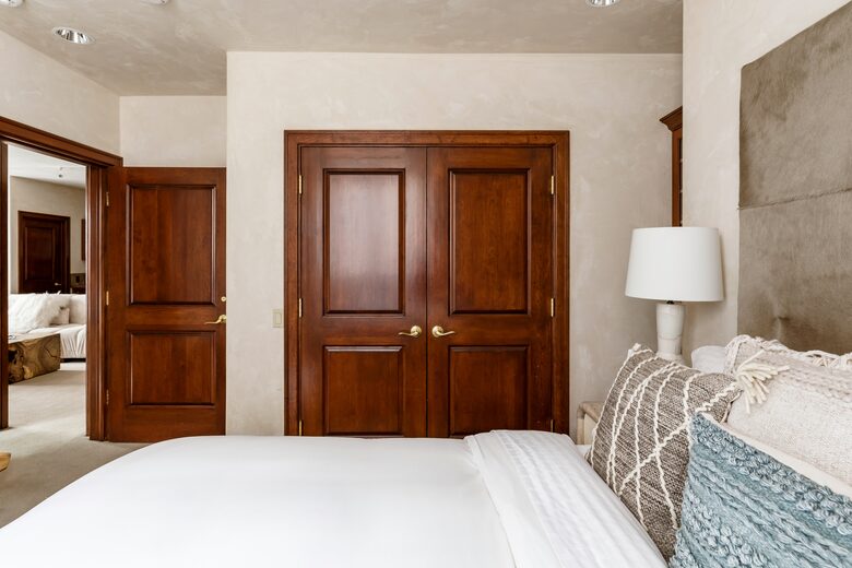 Eastside Aspen Townhouse | Stroll to Slopes - Aspen, Colorado