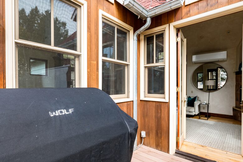 Eastside Aspen Townhouse | Stroll to Slopes - Aspen, Colorado