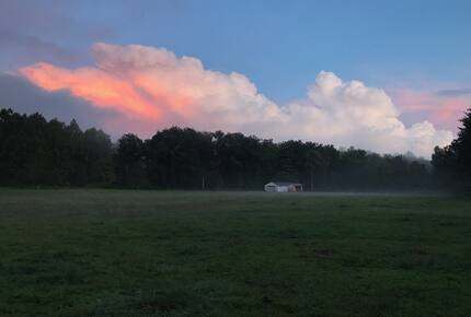 Private Guesthouse at Avalanche Farms | with Stream Access - Saugerties, New York