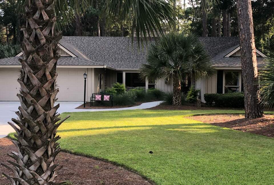 Old Military Road Retreat | Walk to 5th Hole on Harbour Town Golf Links - Hilton Head Island, South Carolina