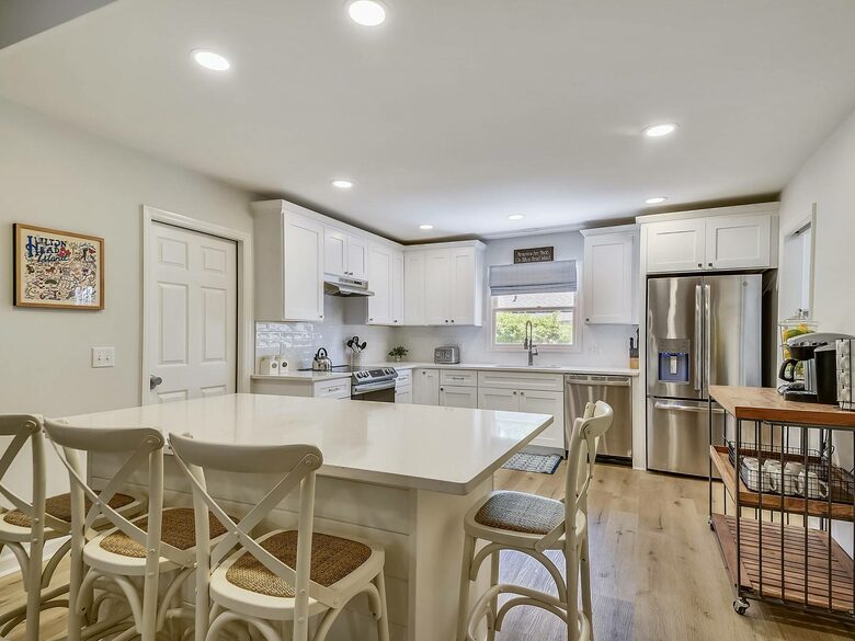 Old Military Road Retreat | Walk to 5th Hole on Harbour Town Golf Links - Hilton Head Island, South Carolina