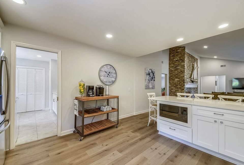 Old Military Road Retreat | Walk to 5th Hole on Harbour Town Golf Links - Hilton Head Island, South Carolina