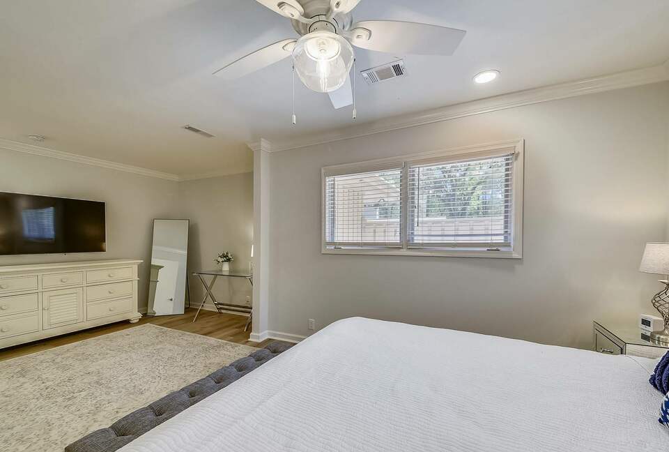 Old Military Road Retreat | Walk to 5th Hole on Harbour Town Golf Links - Hilton Head Island, South Carolina