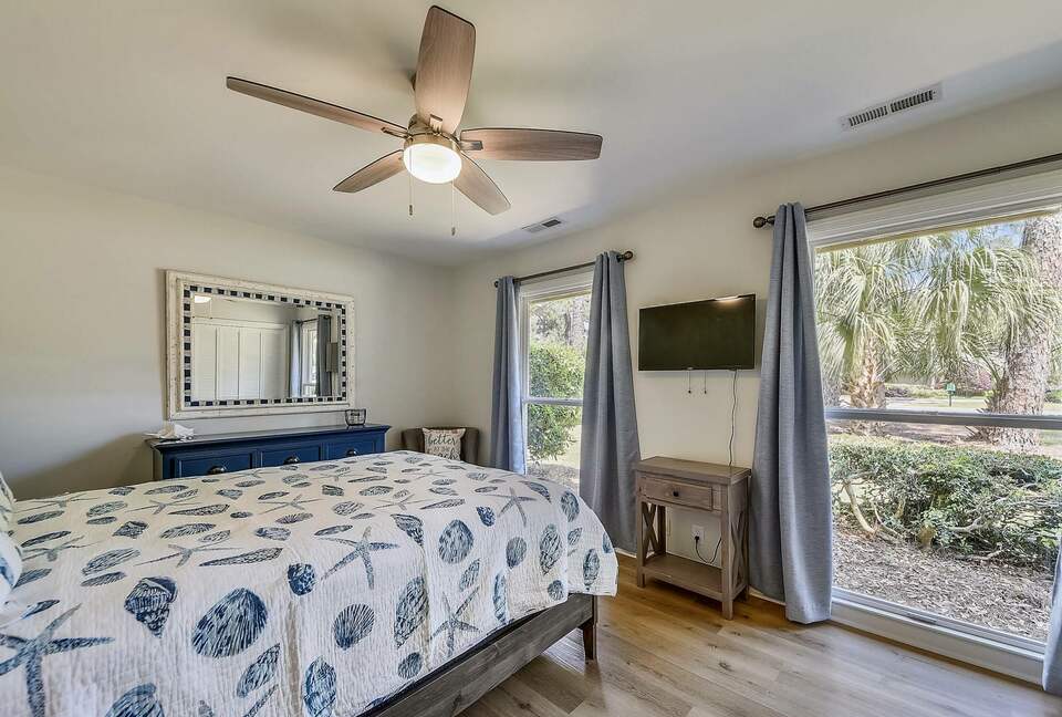 Old Military Road Retreat | Walk to 5th Hole on Harbour Town Golf Links - Hilton Head Island, South Carolina