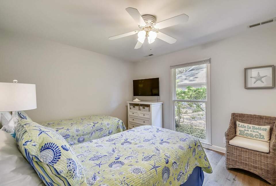 Old Military Road Retreat | Walk to 5th Hole on Harbour Town Golf Links - Hilton Head Island, South Carolina