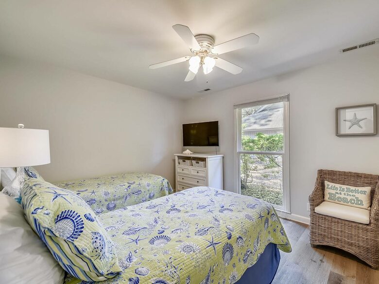 Old Military Road Retreat | Walk to 5th Hole on Harbour Town Golf Links - Hilton Head Island, South Carolina