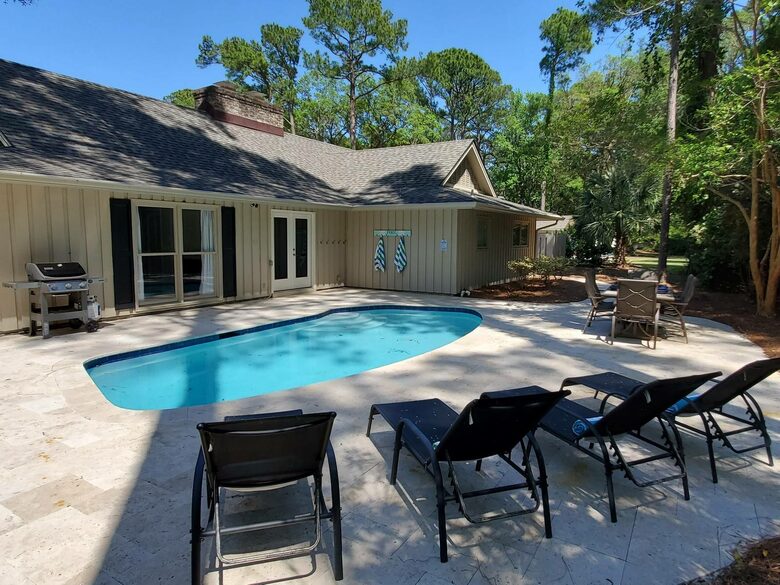 Old Military Road Retreat | Walk to 5th Hole on Harbour Town Golf Links - Hilton Head Island, South Carolina