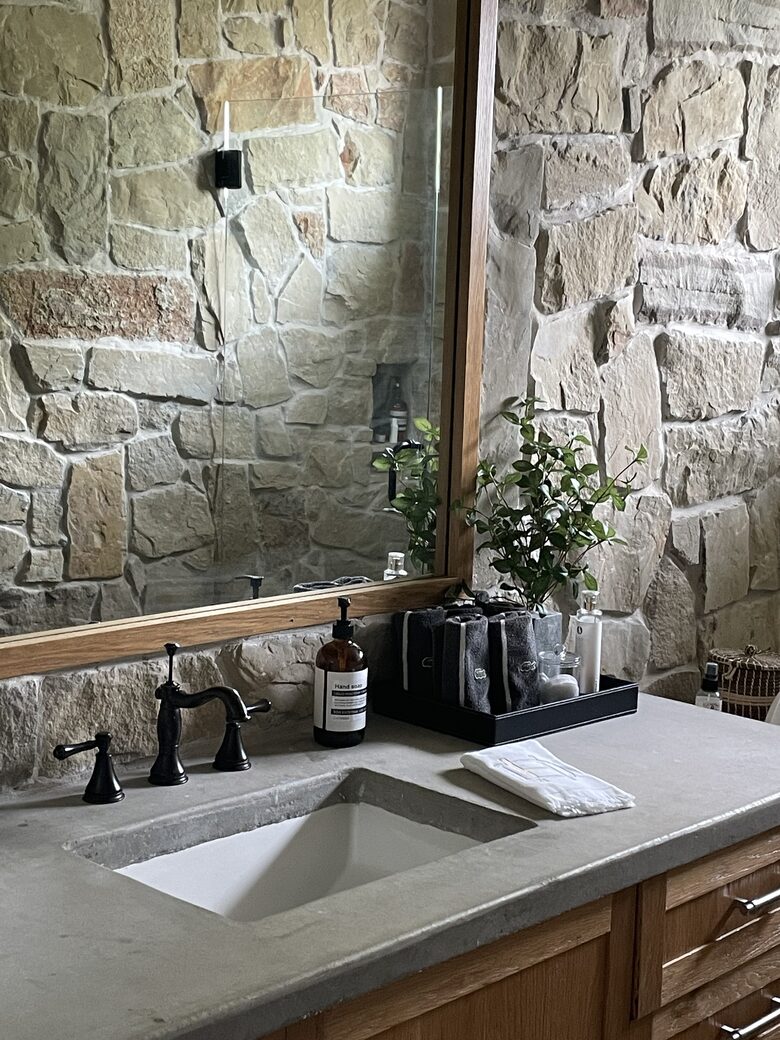 Guest bath, connected to bunk room