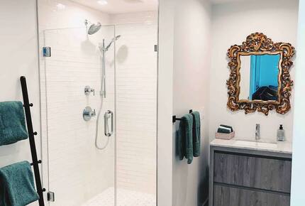 Private Guesthouse at Avalanche Farms | with Stream Access - Saugerties, New York