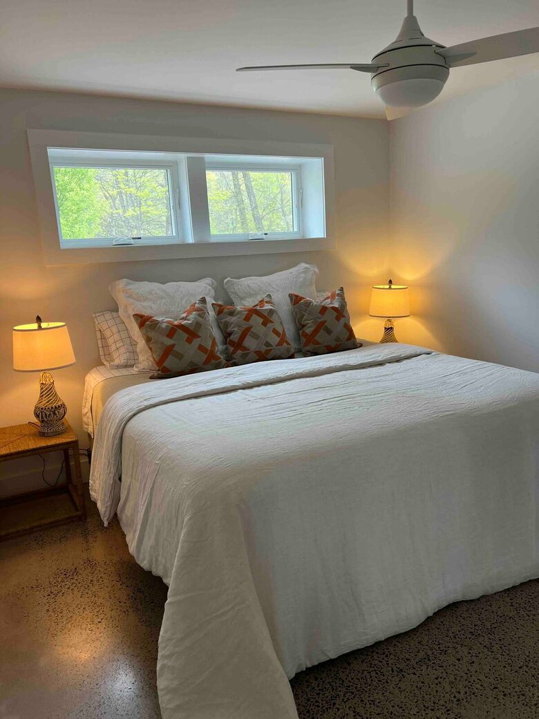 Private Guesthouse at Avalanche Farms | with Stream Access - Saugerties, New York