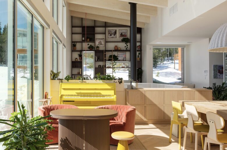 Bertha | Mountaintop Retreat - Petite-Riviere-Saint-François, Canada