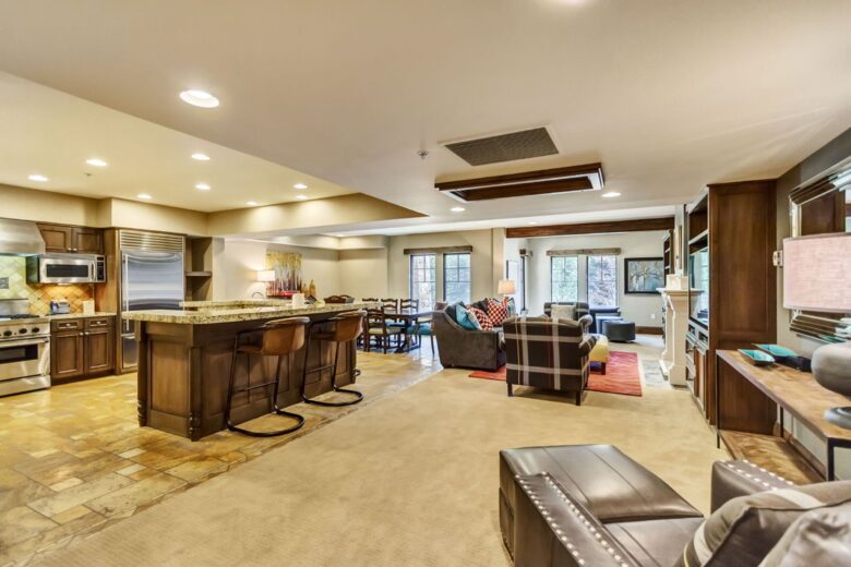 4 Bedroom at The Residences at the Chateaux - Park City - Deer Valley, Utah