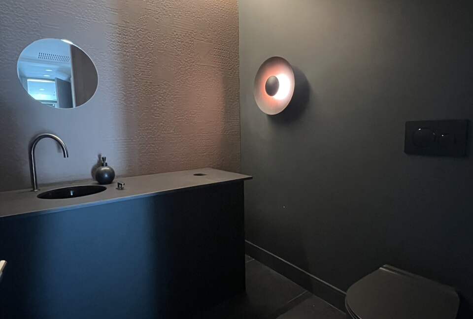 Contemporary Mountain Getaway - Whistler, Canada