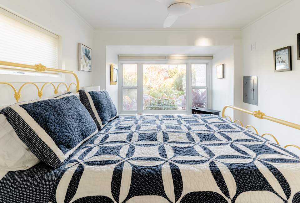 Charming Ocean Front Cottage - Cayucos, California