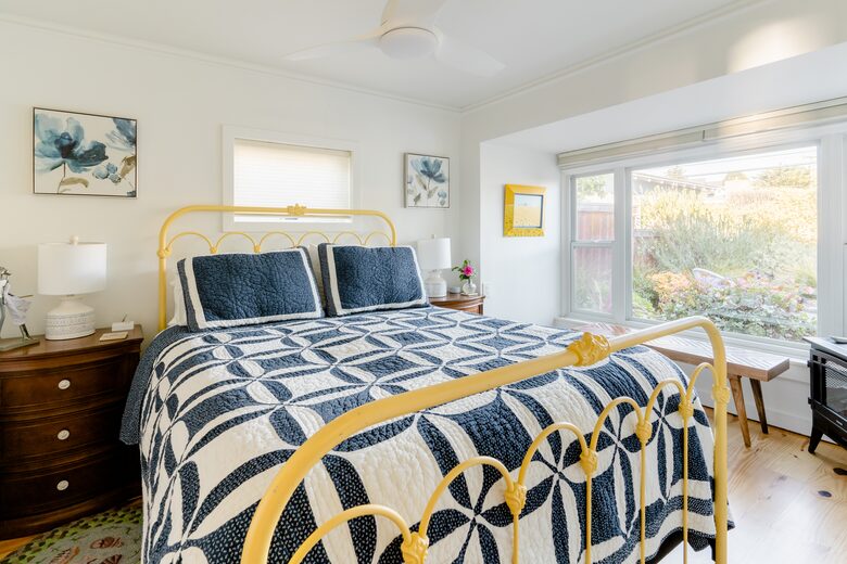 Charming Ocean Front Cottage - Cayucos, California