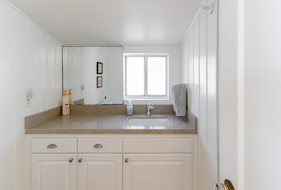 Charming Ocean Front Cottage - Cayucos, California