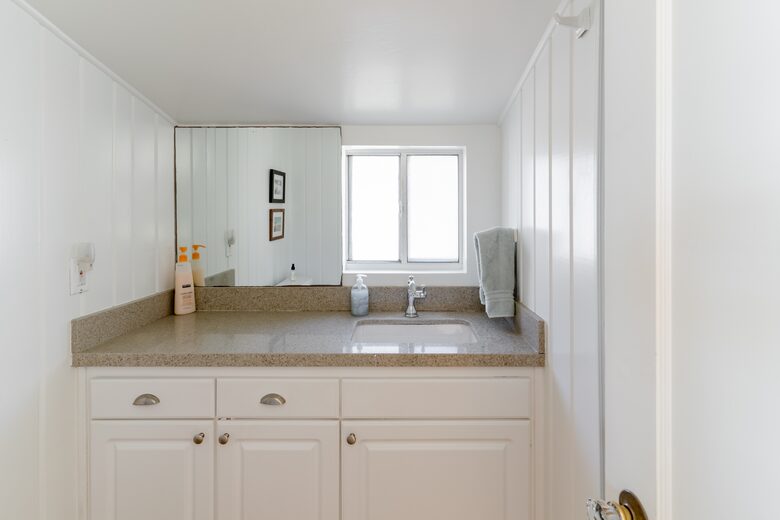 Charming Ocean Front Cottage - Cayucos, California