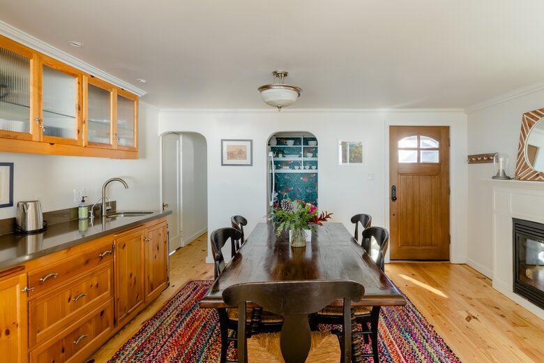 Charming Ocean Front Cottage - Cayucos, California