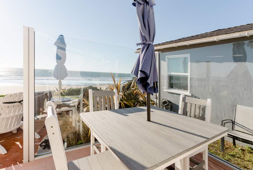 Charming Ocean Front Cottage - Cayucos, California