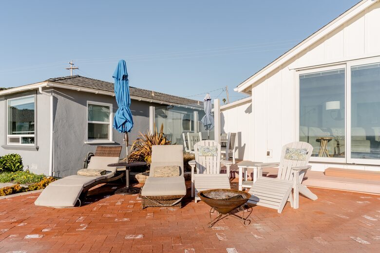 Charming Ocean Front Cottage - Cayucos, California
