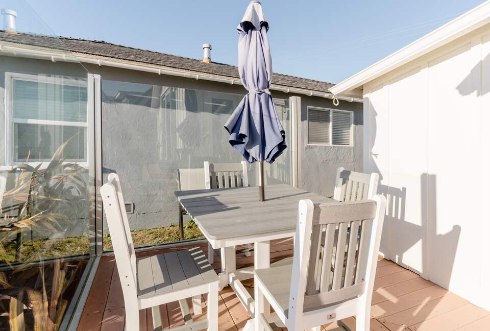 Charming Ocean Front Cottage - Cayucos, California