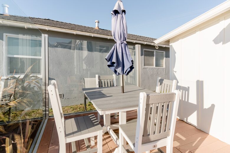Charming Ocean Front Cottage - Cayucos, California