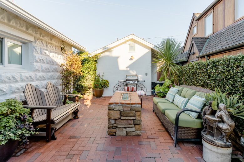 Charming Ocean Front Cottage - Cayucos, California