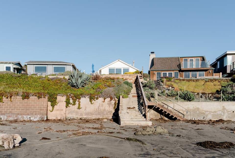 Charming Ocean Front Cottage - Cayucos, California