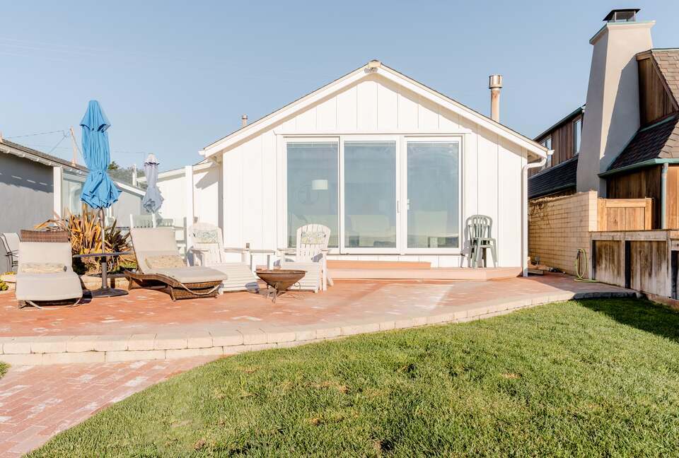 Charming Ocean Front Cottage - Cayucos, California