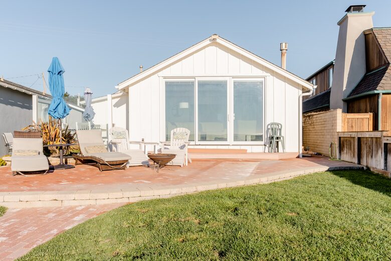 Charming Ocean Front Cottage - Cayucos, California