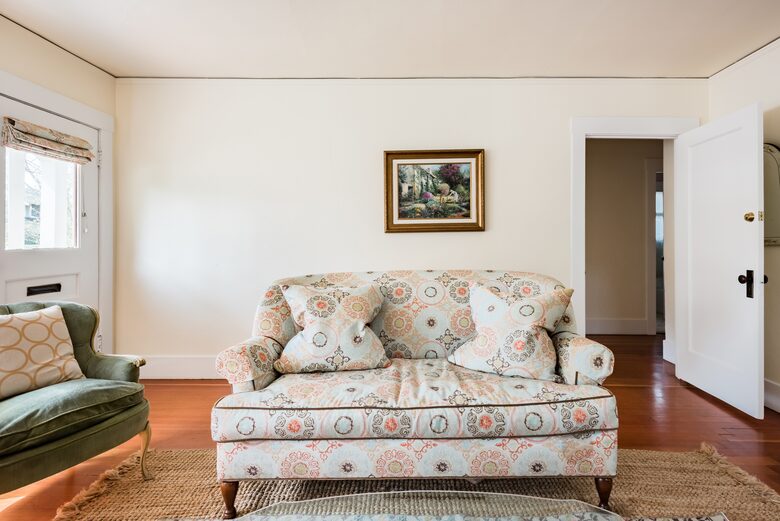 Charming 1920's Bungalow in the Heart of San Luis Obispo - San Luis Obispo, California