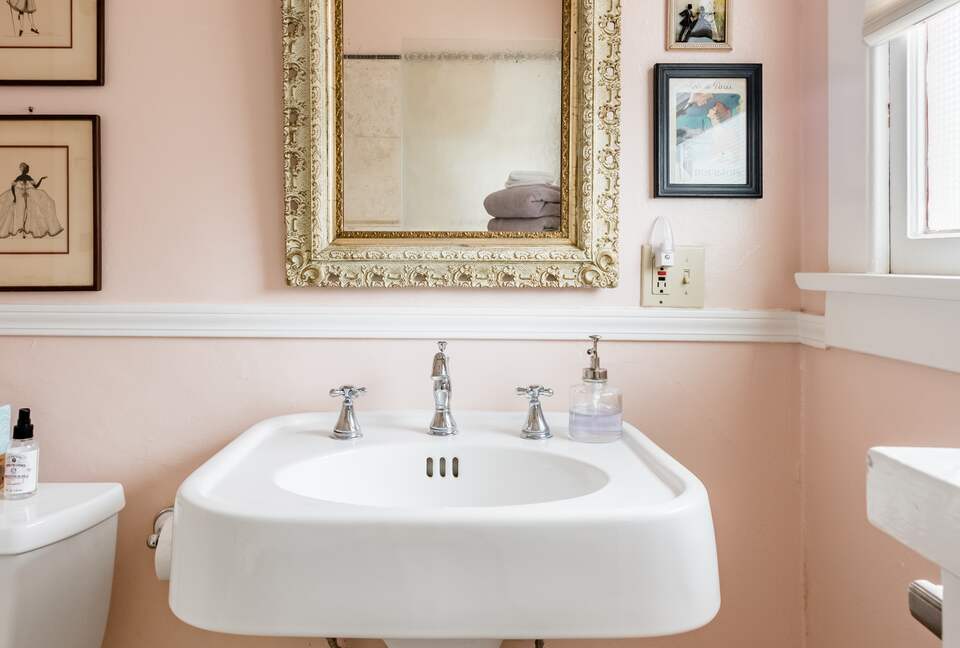 Charming 1920's Bungalow in the Heart of San Luis Obispo - San Luis Obispo, California