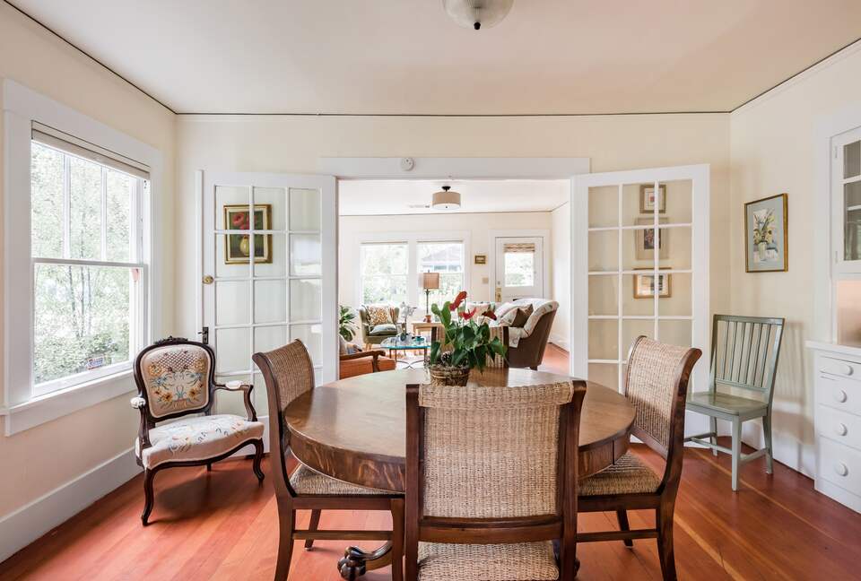 Charming 1920's Bungalow in the Heart of San Luis Obispo - San Luis Obispo, California