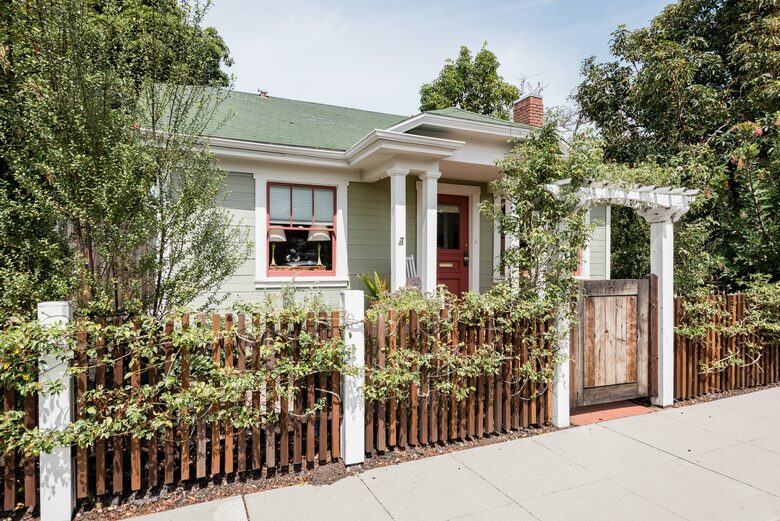 Charming 1920's Bungalow in the Heart of San Luis Obispo - San Luis Obispo, California