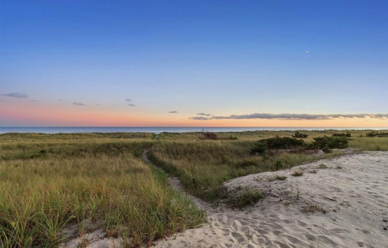 Dune Roe - Westhampton Beach, New York