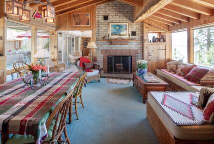 Charming "Old Tahoe" Cabin on a Private Beach - Tahoe Vista, California