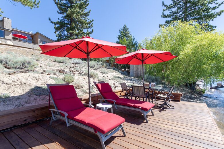 Charming "Old Tahoe" Cabin on a Private Beach - Tahoe Vista, California