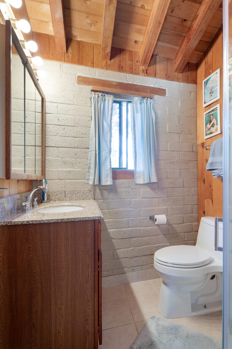 Charming "Old Tahoe" Cabin on a Private Beach - Tahoe Vista, California