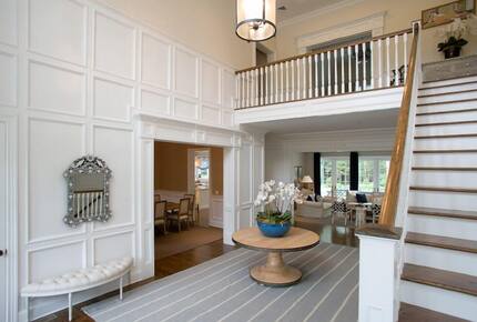 Southampton Masterpiece with a Pool + Sauna - Southampton, New York