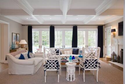 Southampton Masterpiece with a Pool + Sauna - Southampton, New York