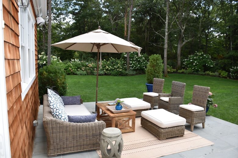 Southampton Masterpiece with a Pool + Sauna - Southampton, New York