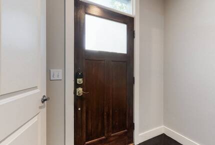 Luxury Downtown Nashville Townhome - Nashville, Tennessee