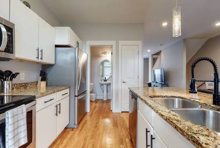 Luxury Downtown Nashville Townhome - Nashville, Tennessee