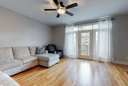 Luxury Downtown Nashville Townhome - Nashville, Tennessee