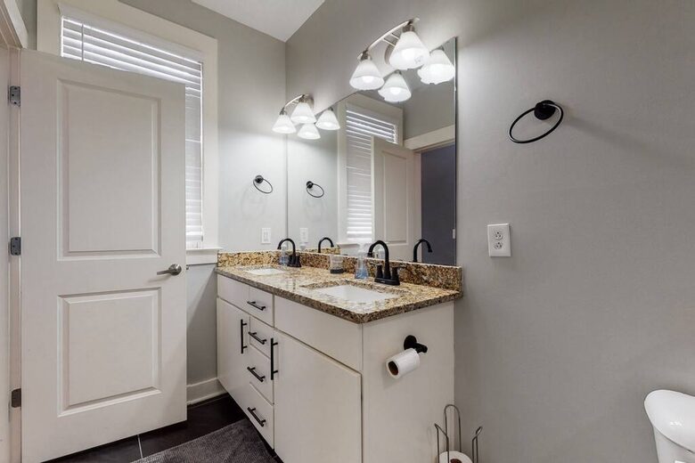 Luxury Downtown Nashville Townhome - Nashville, Tennessee