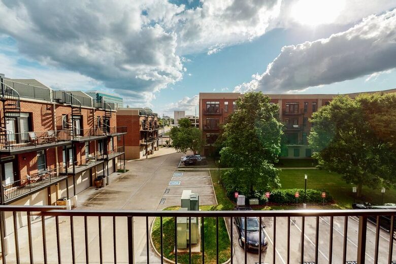 Luxury Downtown Nashville Townhome - Nashville, Tennessee