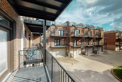 Luxury Downtown Nashville Townhome - Nashville, Tennessee